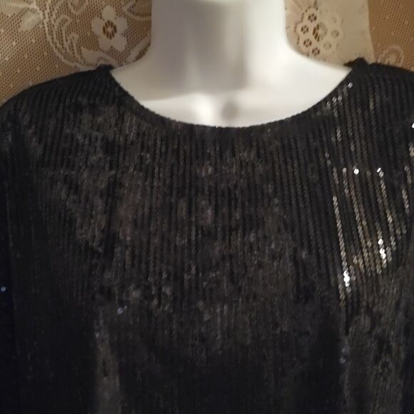 Hayden Women's size M black sequined short sleeve pullover evening wear top - Picture 2 of 9